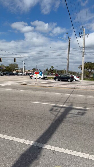 Primary Photo Of 7979 Pines Blvd, Pembroke Pines Storefront Retail Office For Sale