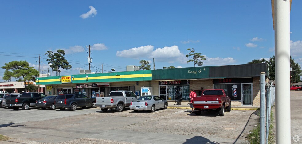 More Photos Of 14710 Sterling Green Blvd, Houston Freestanding For Lease