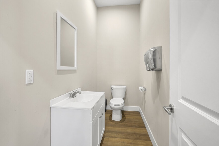 More Photos Of 3317-3341 Gaul St, Philadelphia Service For Sale