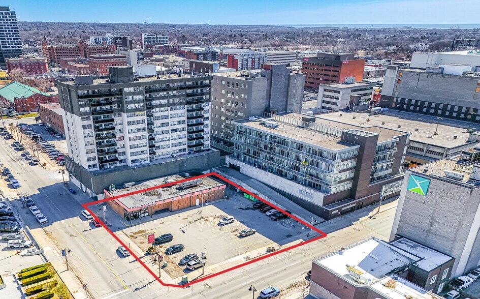 More Photos Of 45 Richmond St W, Oshawa Freestanding For Sale