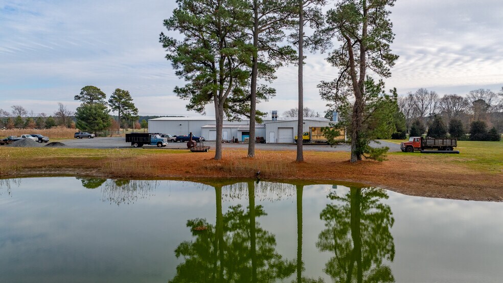 More Photos Of 4630 Crisfield Hwy, Crisfield Warehouse For Sale
