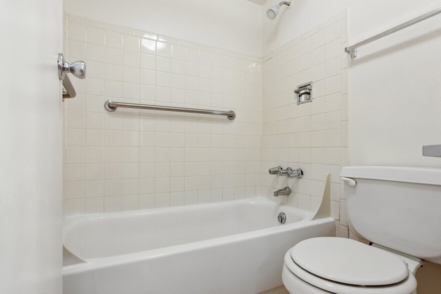 More Photos Of 7655 W 67th Ave, Arvada Apartments For Sale