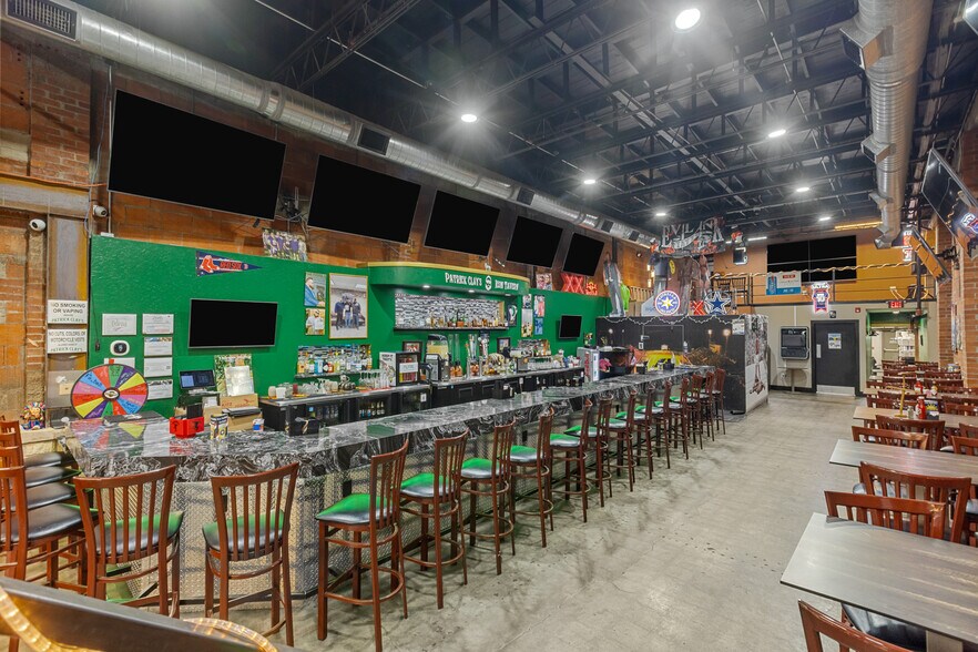 More Photos Of 418 N Grant Ave, Odessa Bar For Sale