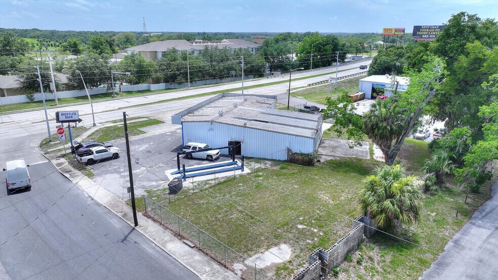 More Photos Of 905 W Memorial Blvd, Lakeland Auto Repair For Sale