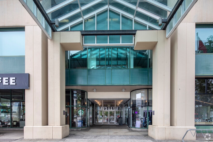 More Photos Of 10 Lower Spadina Ave, Toronto Office For Lease