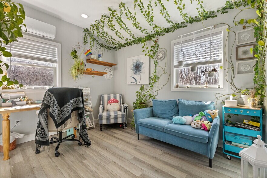 More Photos Of 18 Miller Rd, Mahopac Office For Sale