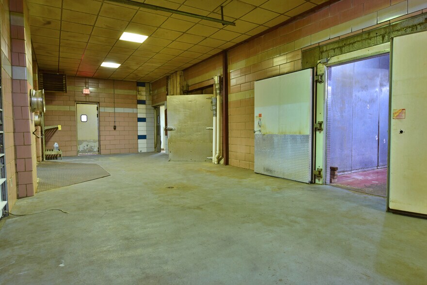 More Photos Of 126 Erie St, Cortland Warehouse For Lease