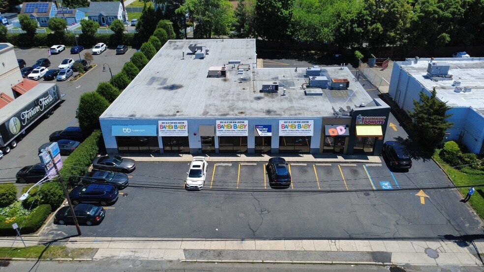 More Photos Of 516 Walt Whitman Rd, Melville Storefront For Sale