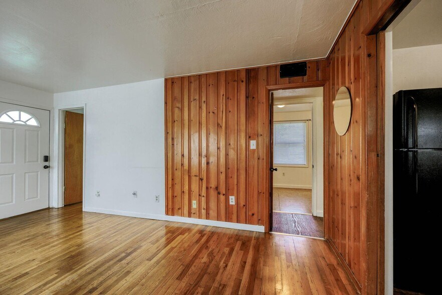 More Photos Of 128 S Mountain Ave, Ashland Apartments For Sale