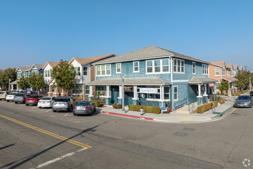 Primary Photo Of 1702 L St, Fresno Apartments For Sale