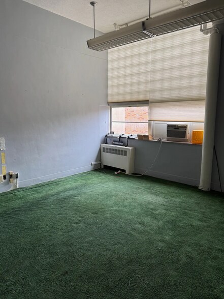 More Photos Of 89 E Genesee St, Auburn Flex For Sale