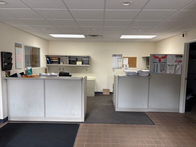 More Photos Of 3219 19th Ave E, Hibbing Manufacturing For Sale