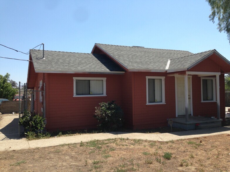 More Photos Of 10312 Jurupa Rd, Jurupa Valley Flex For Sale