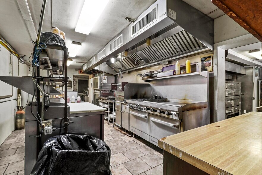 More Photos Of 3827 PA-115, Blakeslee Restaurant For Sale