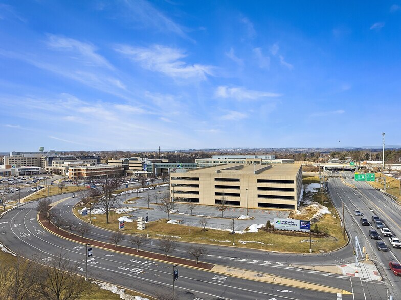 More Photos Of 659 Broad St, Emmaus Apartments For Sale