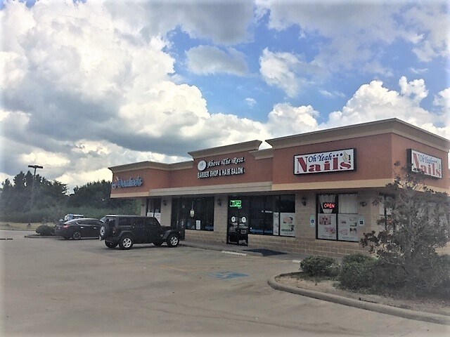 More Photos Of Louetta Rd @ Lexington Rd, Spring Unknown For Lease