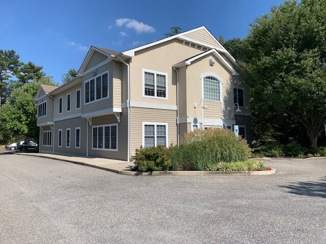 More Photos Of 1949 Haddonfield-Berlin Rd, Cherry Hill Loft Creative Space For Lease