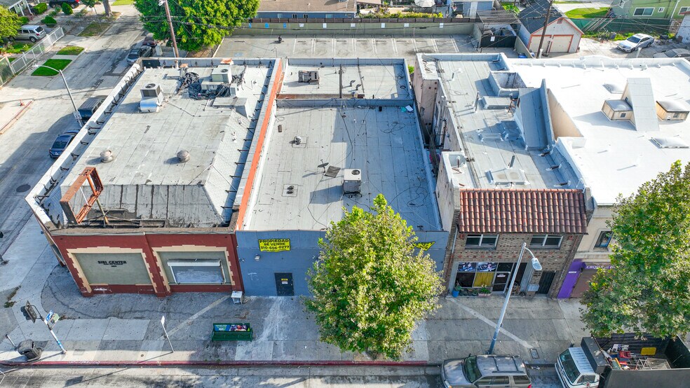 More Photos Of 2604 W 54th St, Los Angeles Storefront Retail Office For Sale