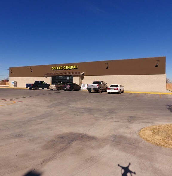 More Photos Of 1305 E Front St, Midland Freestanding For Sale