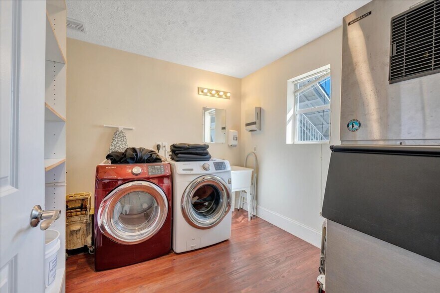 More Photos Of 812 E Main St, Bedford Lodge Meeting Hall For Sale