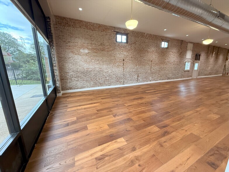 More Photos Of 320 E Lafayette St, Jackson Loft Creative Space For Lease