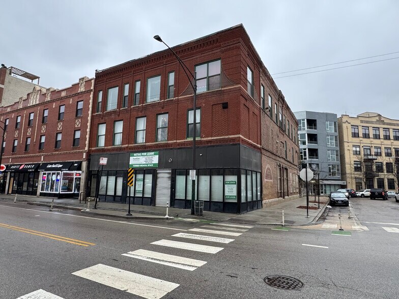 More Photos Of 1152 N Milwaukee Ave, Chicago Storefront Retail Office For Lease