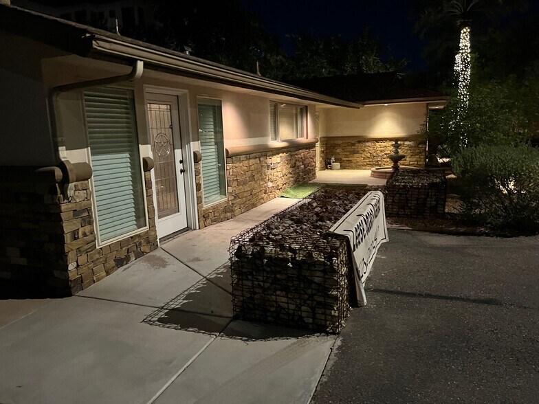 More Photos Of 1711-1713 E Colter St, Phoenix Office Residential For Lease