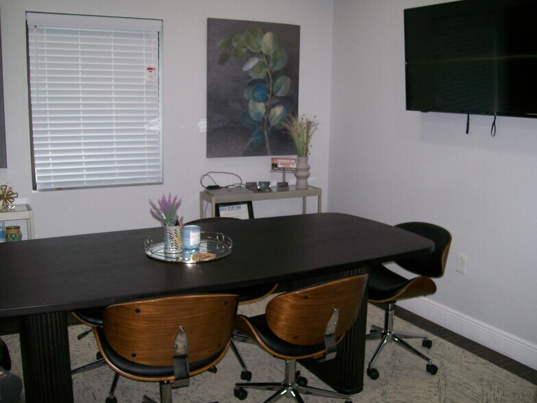 More Photos Of 337 N Fern Creek Ave, Orlando Office For Sale