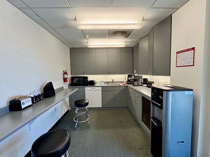 More Photos Of 6185-6187 Carpinteria Ave, Carpinteria Office For Sale