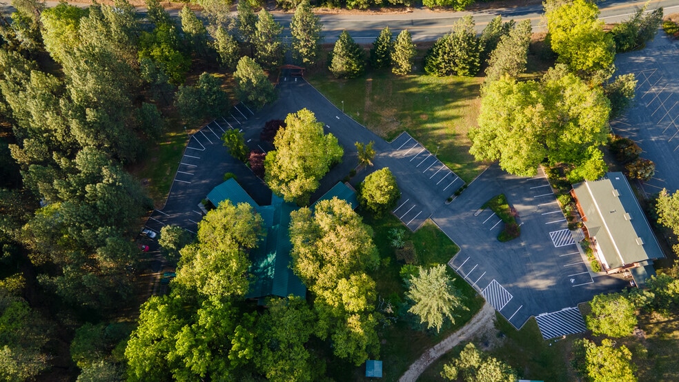 Primary Photo Of 459 Galice Rd, Merlin Religious Facility For Sale