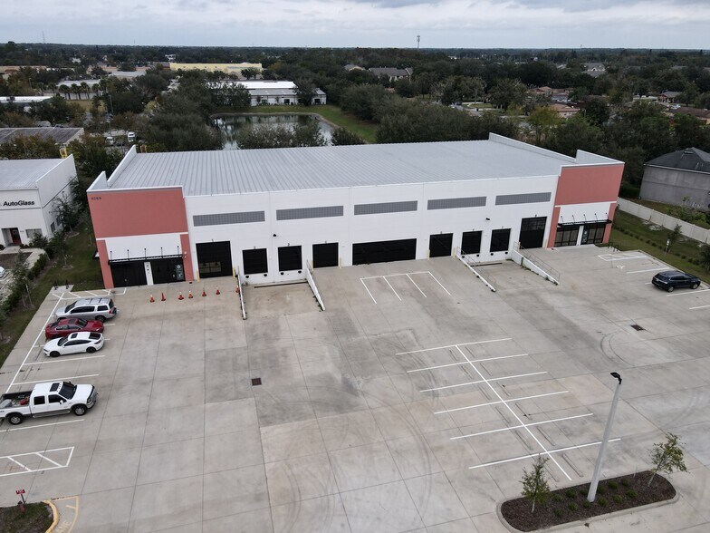 More Photos Of 6769 Curtis St, Orlando Warehouse For Lease
