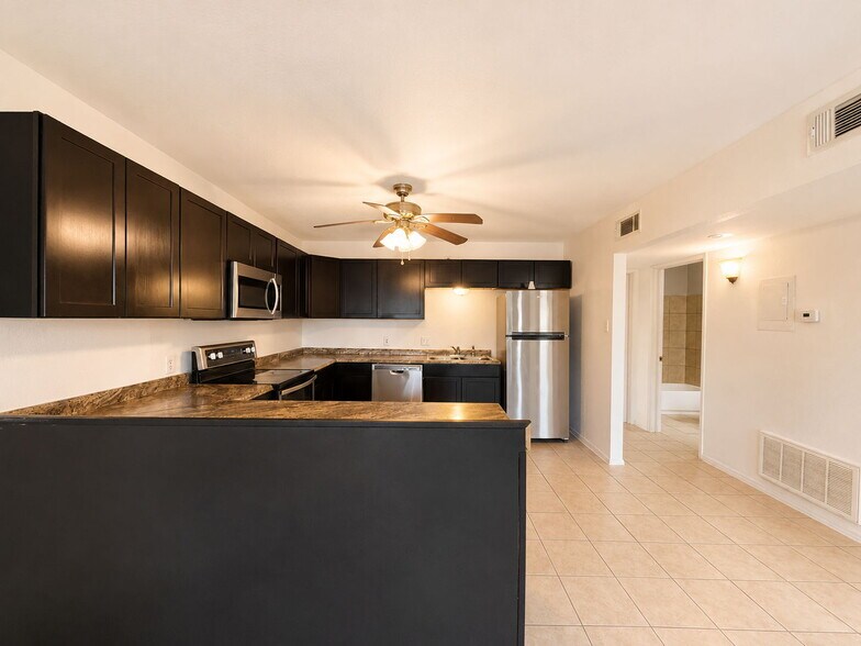 More Photos Of 1004 Austin St, Portland Apartments For Sale
