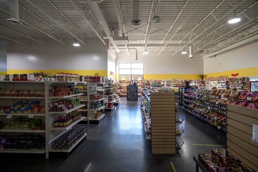 More Photos Of 12070 88 Ave, Surrey Storefront For Sale