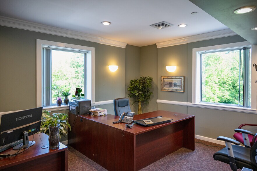 More Photos Of 100 Weymouth St, Rockland Coworking Space