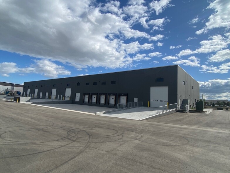 More Photos Of 8863 Federal Way, Boise Industrial For Sale