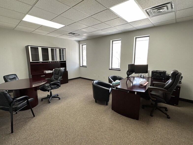 More Photos Of 6629 W Central Ave, Toledo Office For Lease