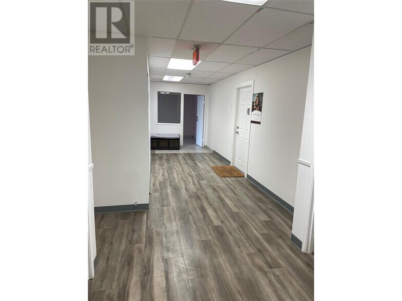 More Photos Of 2810 48 Av, Vernon Storefront Retail Office For Lease