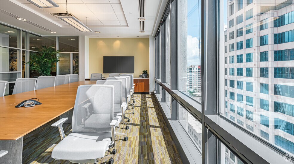 More Photos Of 401 E Las Olas Blvd, Fort Lauderdale Office For Lease