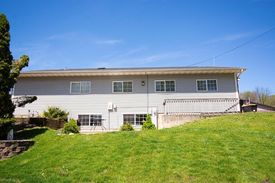 More Photos Of 237 E Main St, Twin Lakes Medical For Sale