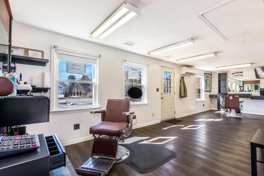 More Photos Of 1772 Main St, Chatham Freestanding For Sale