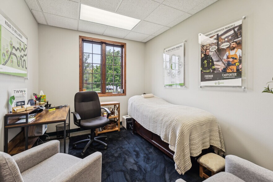 More Photos Of 952 S Park Ave, Fond Du Lac Medical For Sale