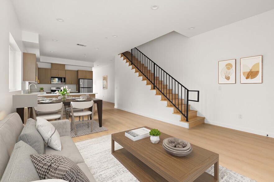 More Photos Of 642 E Fairview Blvd, Inglewood Apartments For Sale