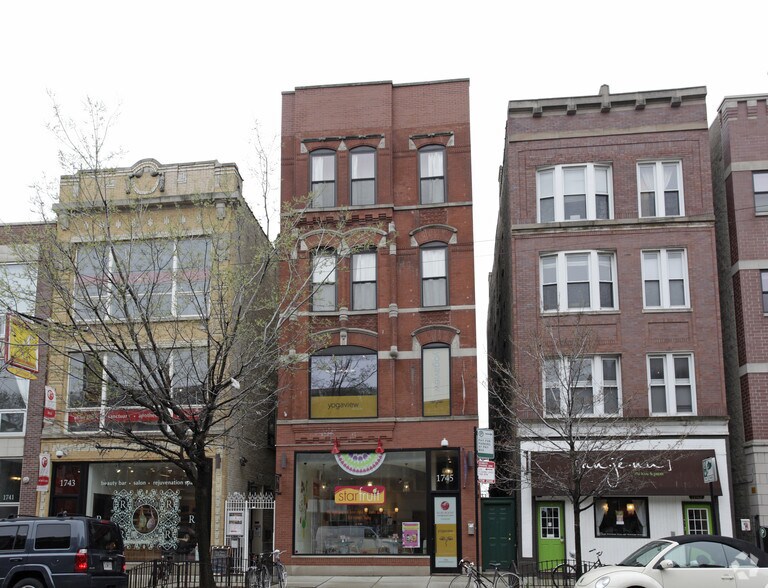 More Photos Of 1745 W Division St, Chicago Storefront For Lease