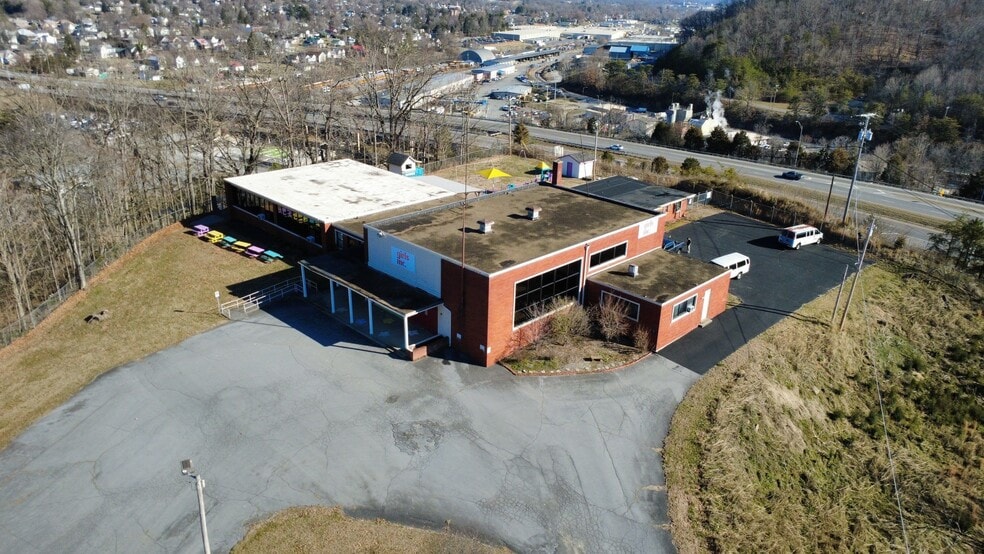 Primary Photo Of 227 Library Ln, Johnson City Specialty For Sale