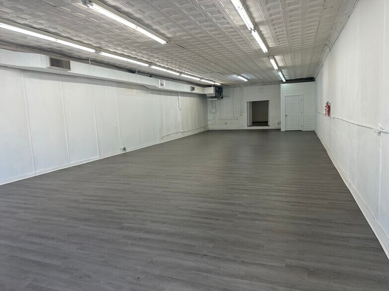 More Photos Of 525-545 E Main St, Bartow Freestanding For Lease