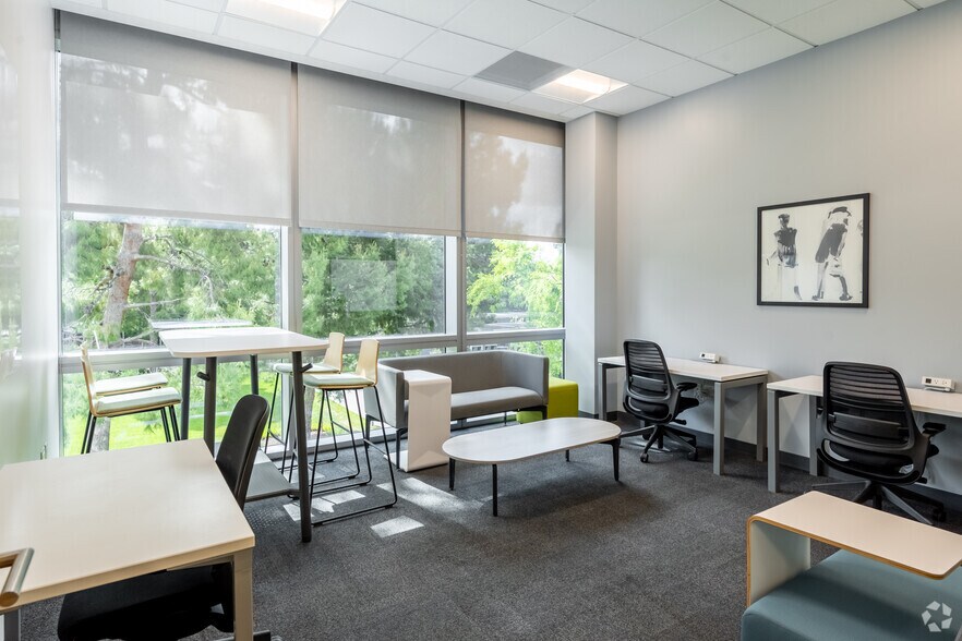 More Photos Of 530 Technology Dr, Irvine Coworking Space