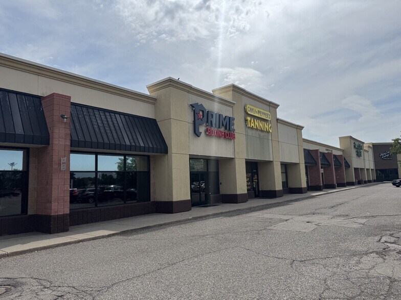 More Photos Of 40775-40821 Garfield Rd, Clinton Township Freestanding For Sale