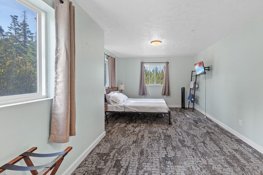 More Photos Of 30400 S Sunray Trl, Worley Lodge Meeting Hall For Sale