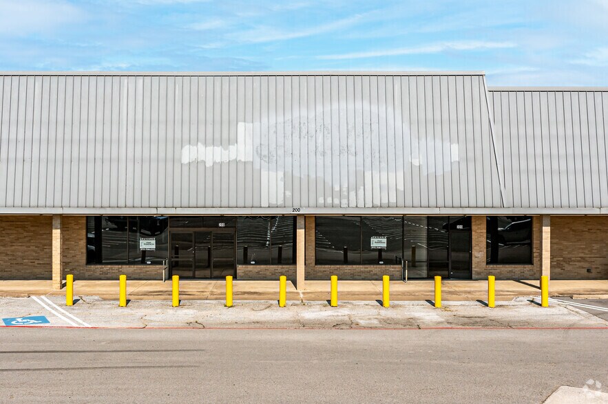 More Photos Of 5201 S Colony Blvd, The Colony Unknown For Lease