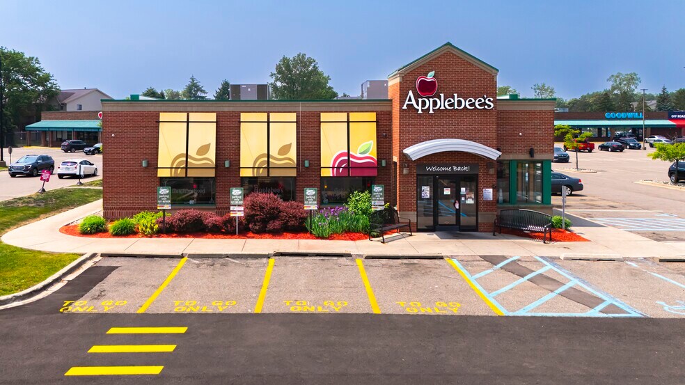 More Photos Of 6250 S Cedar St, Lansing Unknown For Lease